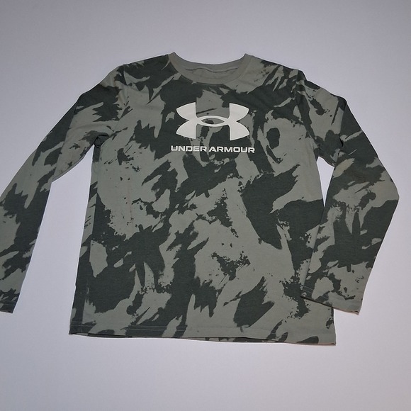 Under Armour Youth LG Camo Long Sleeve Shirt Green/Gray Lightweight Pre-Owned A3 - Picture 1 of 12